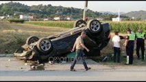Ora News - Përplasen dy makina në aksin Elbasan-Peqin, 3 persona në gjendje të rëndë