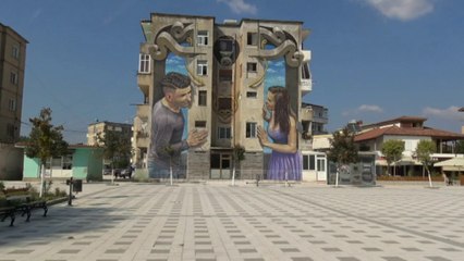 Top News - Nuk do të quhet me Ura Vajgurore/ Qyteti merr emrin e ri