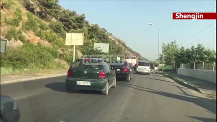 Report TV -Pushuesit kthehen nga plazhi në të njëjtën orë/ Trafik i rënduar në disa akse...