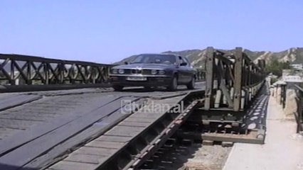 Urat e demtuara nga gërmimet në shtratin e lumenjve - (23 Korrik 2000)