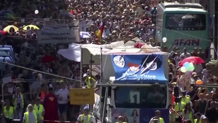 Coronavirus en Allemagne: à Berlin, des milliers de personnes manifestent contre les mesures du gouvernement
