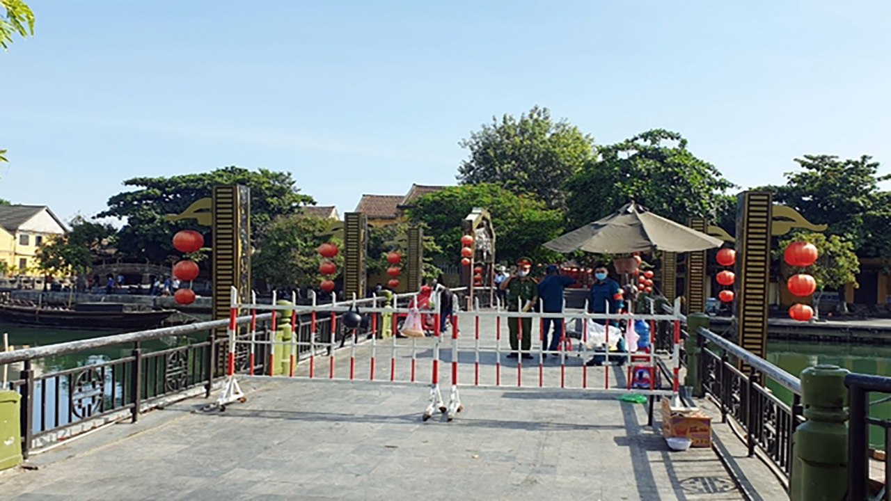 Hội An phong tỏa khu phố cổ để phòng chống dịch Covid-19 | VTC