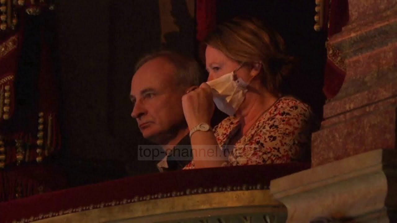 Top News - Palais Garnier/ Hapet me koncert për mjekët: Pa koment