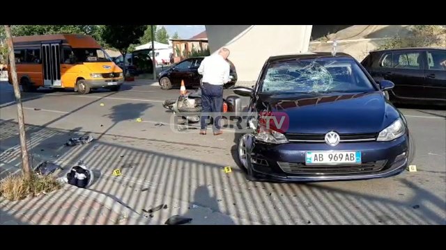 Aksident i rëndë në Fushë-Krujë! 'Volkswagen'-i përplas 52-vjeçarin me skuter, në gjendje të rëndë