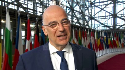 Greqia: Sanksione Turqisë/ Reagimi ndaj kthimit të Shën Sofisë në xhami