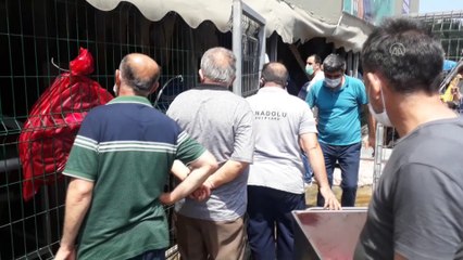 Eyüpsultan'daki kurban satış alanında 'kesim' yoğunluğu - İSTANBUL