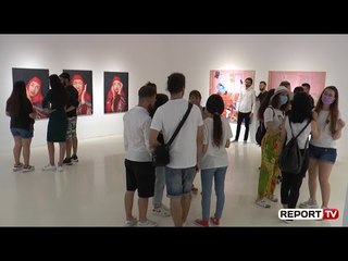 Report TV - Ekspozita/ Studentët e arteve “arratisen në fëmijëri”