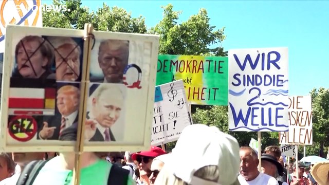 Milhares pedem fim das restrições em Berlim