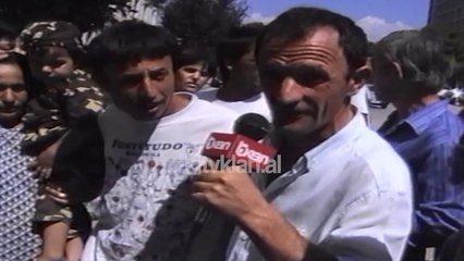 Tải video: Te semuret mendore ne Elbasan nuk marrin perkrahjen sociale (2 Gusht 2000)