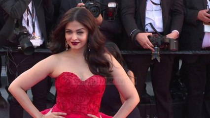 Top News - Aktorja më e bukur e Indisë rrezikon jetën nga Covid!