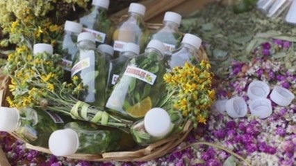 Paraguayos toman "carrulim" para enfrentar enfermedades en agosto