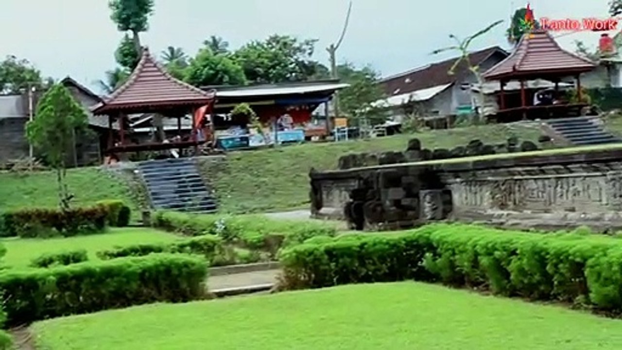 PENATARAN COMPLEXE DE TEMPLE, LE TEMPLE LE PLUS LARGE DE JAVA EST, INDONÉSIE