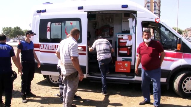 Sahibinin elinden kaçan kurbanlık boğa bir kişiyi yaraladı
