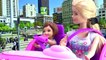 Barbie girl takes Chelsea dolls to the dentist to check up her teeth!