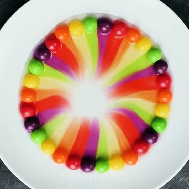 18 MESMERIZING HOME WATER TRICKS TO TRY ASAP