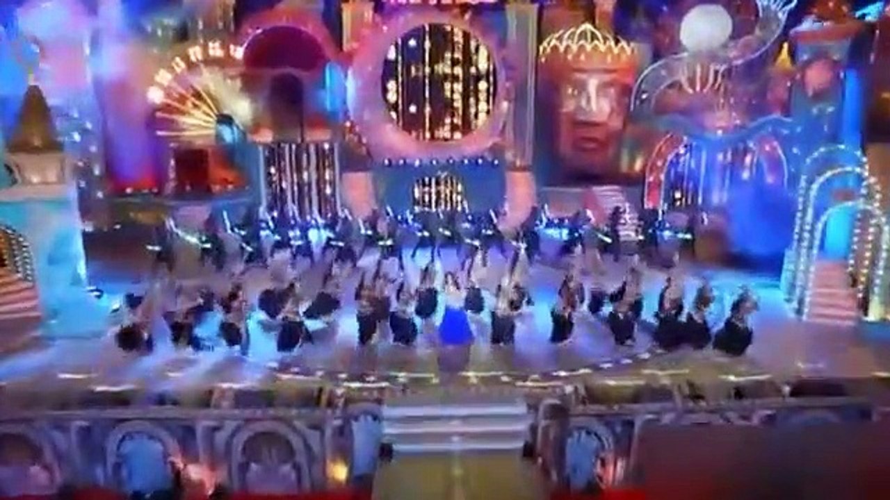 ileana_d'cruz_|Raske_Qamar_Song_live_dance_performance,_ileana_d'cruz_latest_dance,_Bollywood_song(360p)