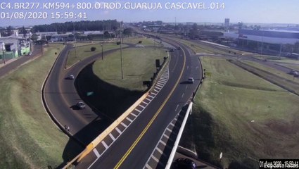 Câmera mostra caminhonete causadora de acidente na BR-277 fugindo por contorno