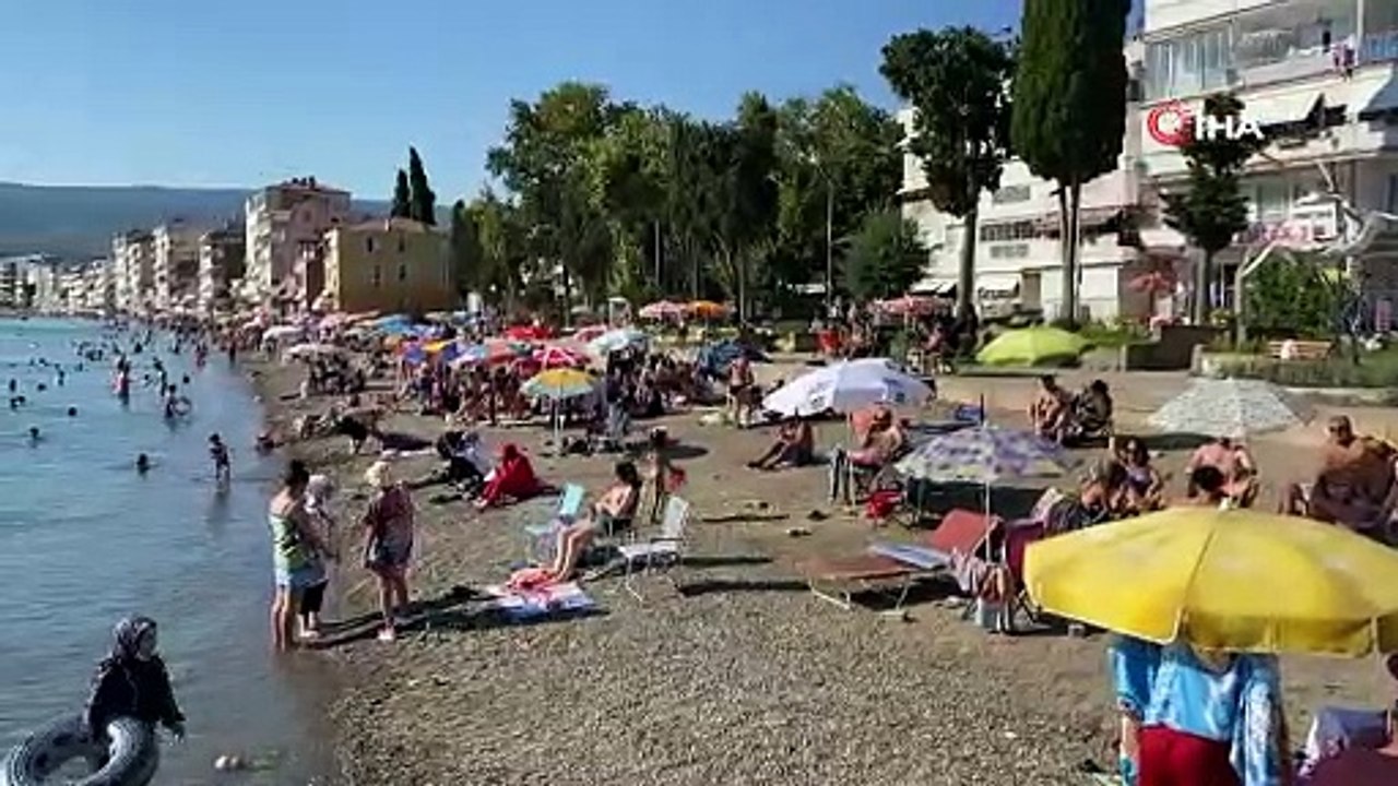 Bursa’da sahillerde sosyal mesafe unutuldu