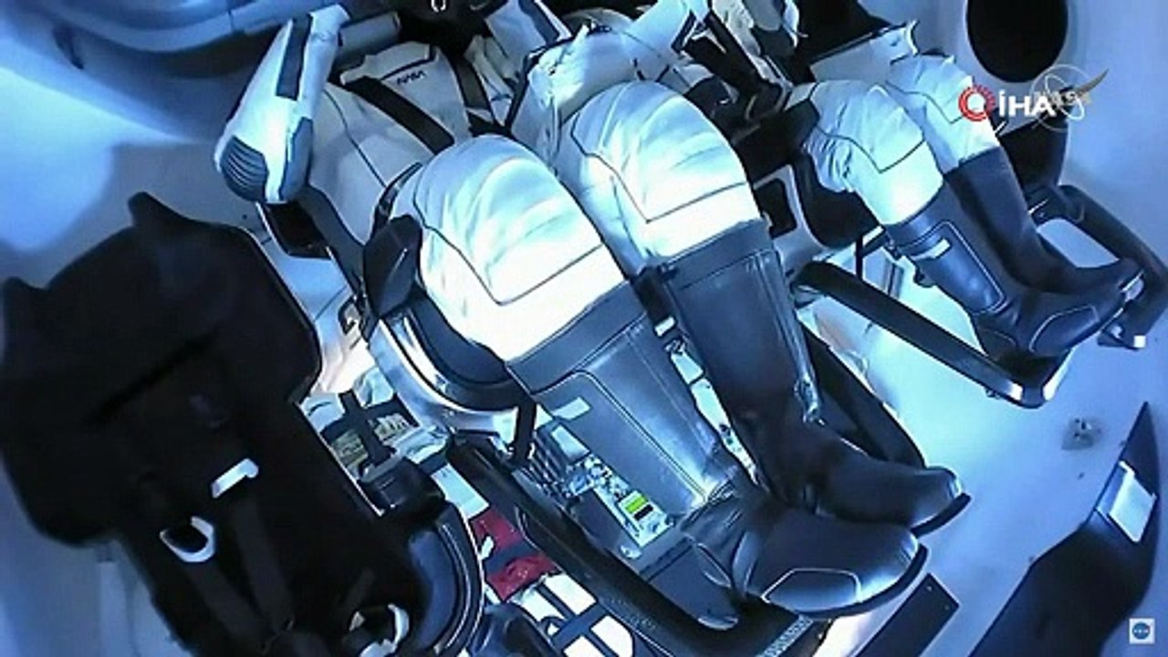 SpaceX’in uzaya gönderdiği NASA astronotları Dünya’ya geri döndü