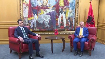 TE HENEN NE OREN 11 MBLIDHET KESHILLI POLITIK