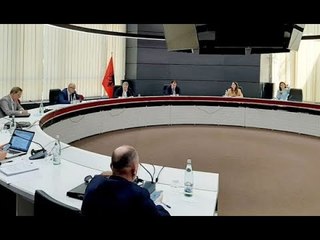 Keshilli Politik mblidhet në orën 11,Rama pjesë e mbledhjes, Basha në Kosovë delegon,Gazment Bardhin