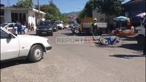 Report TV - 'Benz-i' përplas motorin te ura e Shkumbinit, dërgohet me urgjencë në spital 45-vjeçari