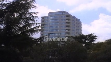 Ndertimet pa leje pushtojne Tiranen (8 Gusht 2000)