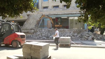 Bashkia nuk kursen as Ministrinë e Drejtësisë, i ndryshon fasadën pa kërkesë të institucionit