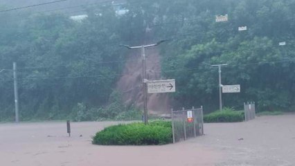 충북 중북부 피해 극심...오늘 하루 300㎜ 더 내린다 / YTN