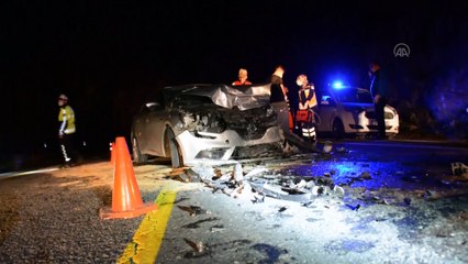 iki otomobil çarpıştı: 1 ölü, 4 yaralı - GÜMÜŞHANE