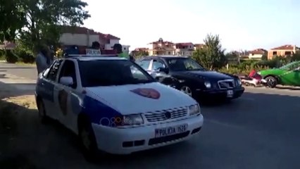 Ora News - Pogradec, “Opeli” përplas motorin, përfundon në spital 30-vjeçari