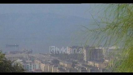 Policia e Vlores bllokon 250 kilograme droge (12 Gusht 2000)