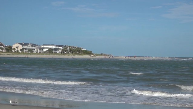 Calm before the storm as South Carolina braces for Isaias