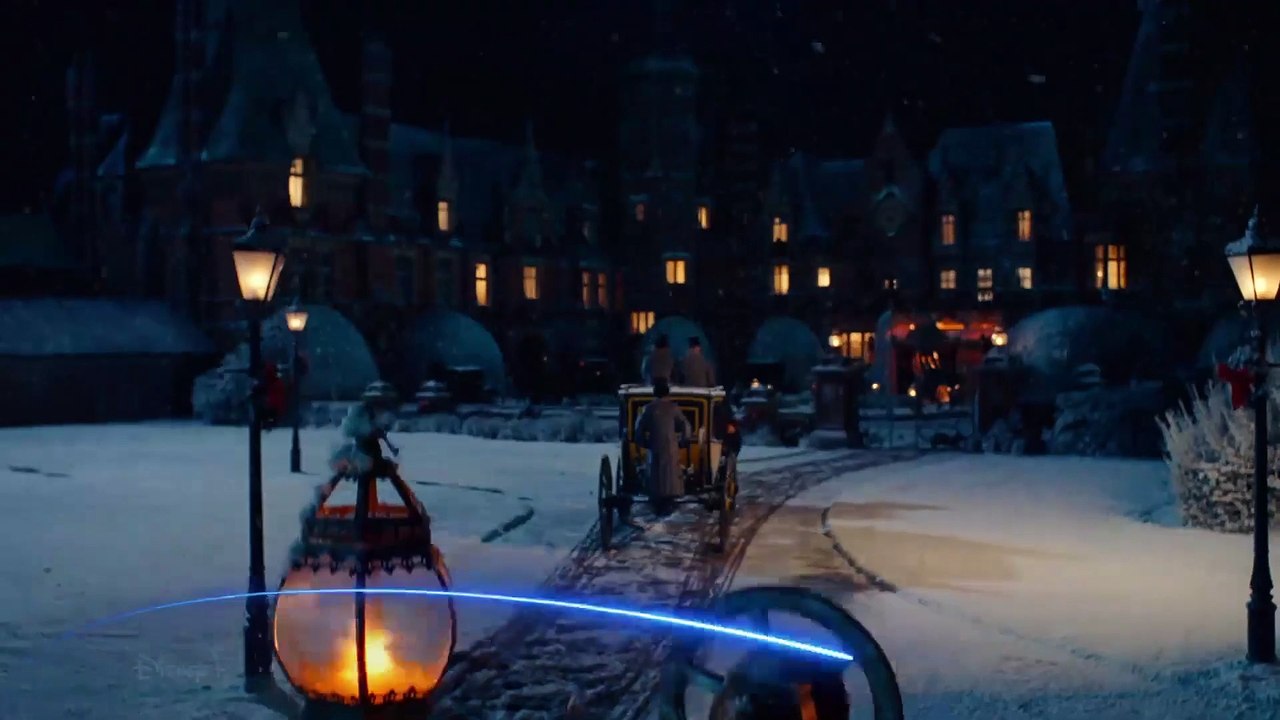 DER NUSSKNACKER UND DIE VIER REICHE  Film