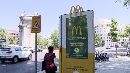 McDonald’s estrena en España los primeros mupis por voz en exterior