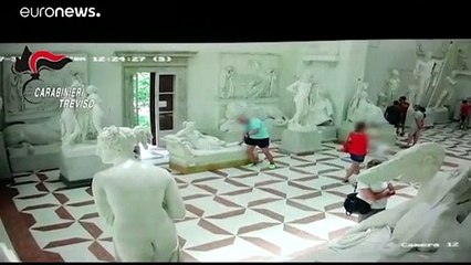 Identificado el hombre que rompió la escultura de Paulina Bonaparte
