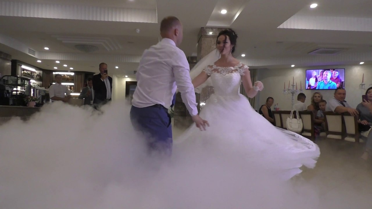 Тамада и музыка на свадьбу. Ведущий и музыканты. Живая музыка Одесса