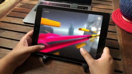 Chameleon Run BEST Apple iOS Game Review & Gameplay | TechMantra24 Game Review