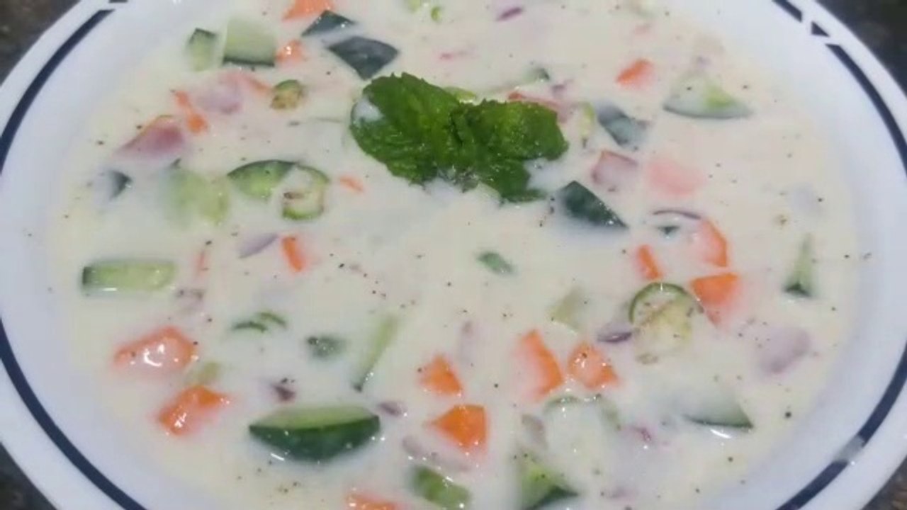 Mix Vegetable Raita Recipe | Resturant Style Veg Raita By Meerab's Kitchen we