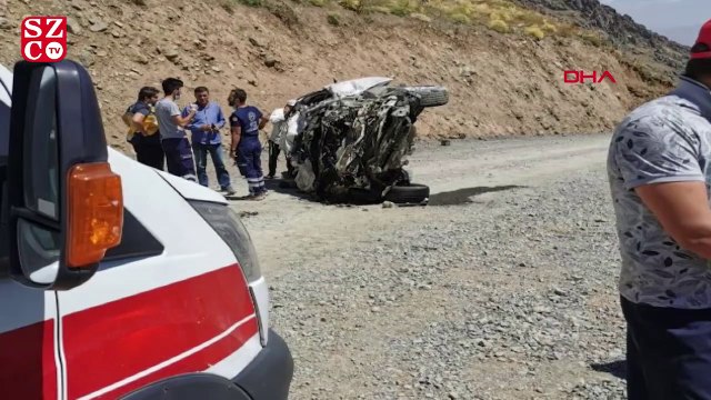 Hakkari'de Milli Eğitim personeli ve sivilleri taşıyan minibüs şarampole yuvarlandı 6 ölü