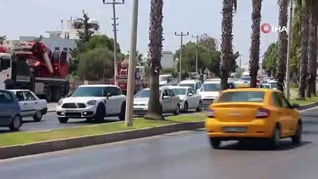 Dönüş yolu kitlendi, Bodrum trafiği durdu