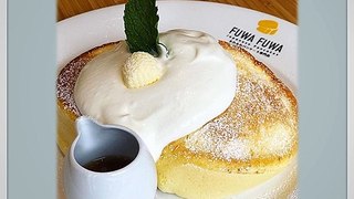 What are the top 5 places for Japanese Pancakes in Toronto