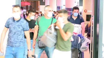 İstanbul Havalimanı’nda dönüş yoğunluğu başladı