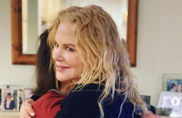 Nicole Kidman riabbraccia la madre dopo 8 mesi: foto