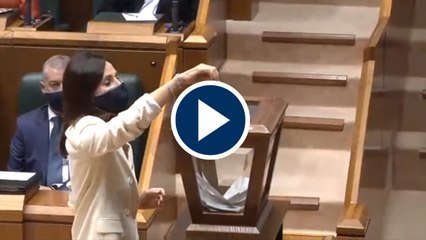El Parlamento Vasco ha renovado a Bakartxo Tejeria como presidenta