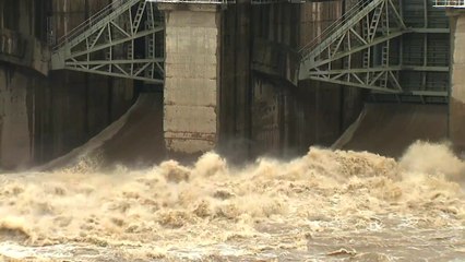 잠수교 사흘째 운행 제한...서울 도로 대부분 통제 풀려 / YTN
