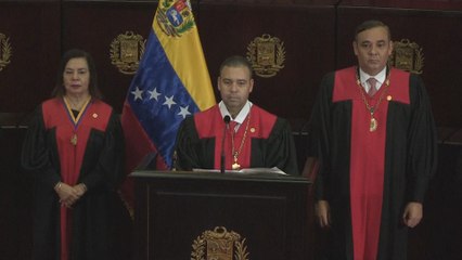 Elecciones a la venezolana: Sin el bloque opositor, pero sí con las siglas y sus colores