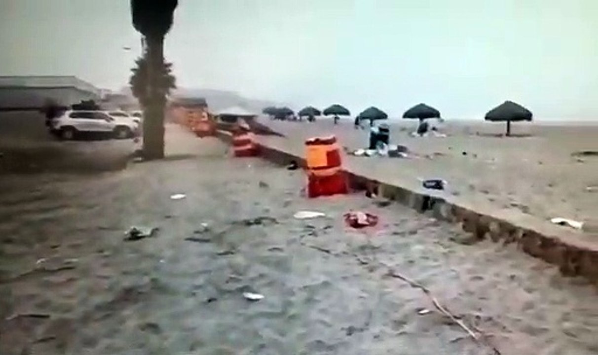 PLAYAS DE LA MISIÓN TERMINAN LLENAS DE BASURA TRAS LLEGADA DE BAÑISTAS