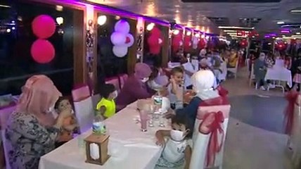 İstanbul Boğazı'ndaki teknelere koronavirüs denetimi