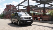 Neuer Opel Vivaro-e - Einer für alle Fälle - Transporter, Doppelkabine, Kombi oder Plattform für Aufbauten
